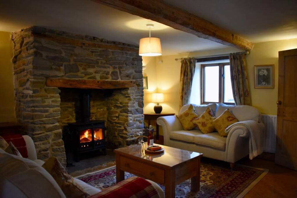 Cross Keys Cottage Holiday Let 비숍캐슬 외부 사진