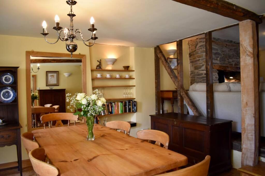 Cross Keys Cottage Holiday Let 비숍캐슬 외부 사진