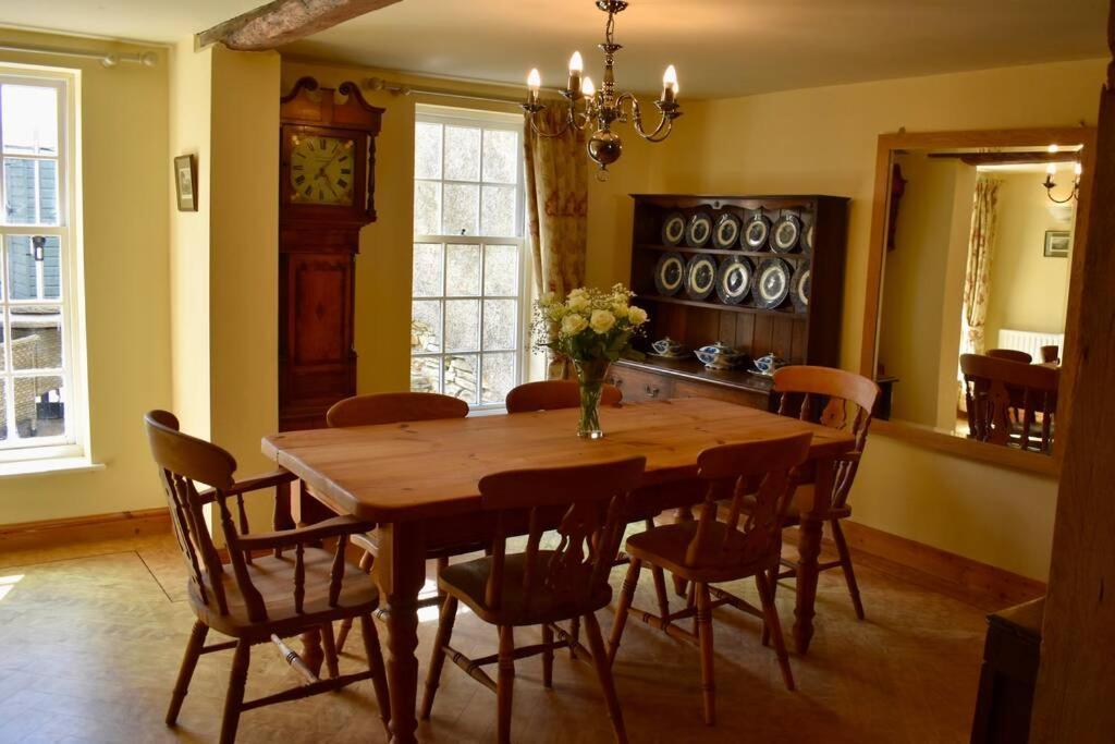 Cross Keys Cottage Holiday Let 비숍캐슬 외부 사진
